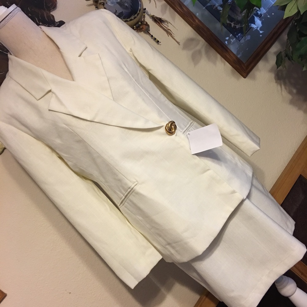 Chad Stevens cream jacket skirt and suit set 6P